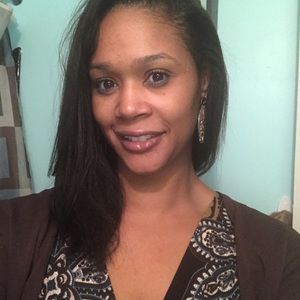 Meet your Posher, Jonique